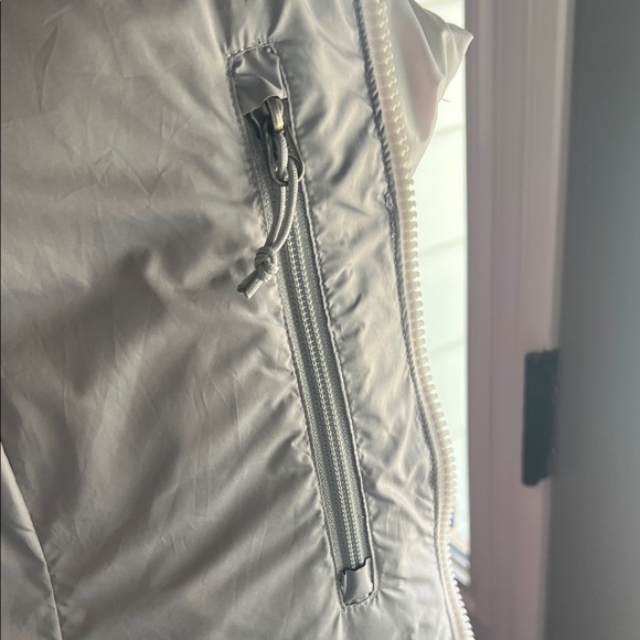 The North Face Pink and White Ombre women’s XS Vest - Picture 8 of 10